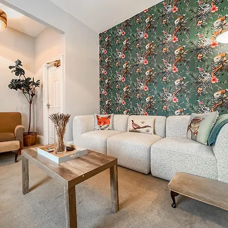 The Badger Sett * Hinderwell