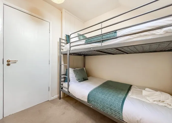 The Badger Sett * Hinderwell